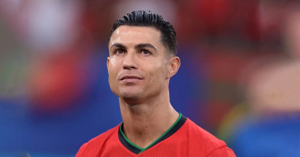 Cristiano Ronaldo sommé pour une chirurgie esthétique non payée !